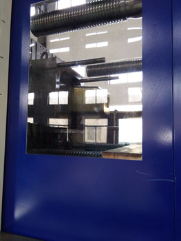 塑料垃圾桶生產車間