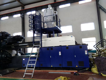 塑料垃圾桶生產車間