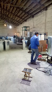 鐵垃圾桶果皮箱生產(chǎn)線