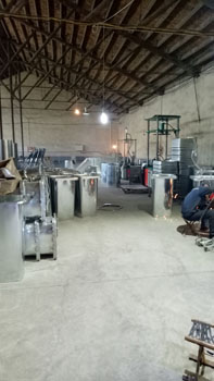 鐵垃圾桶果皮箱生產(chǎn)線