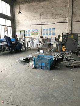 鐵垃圾桶果皮箱生產(chǎn)線